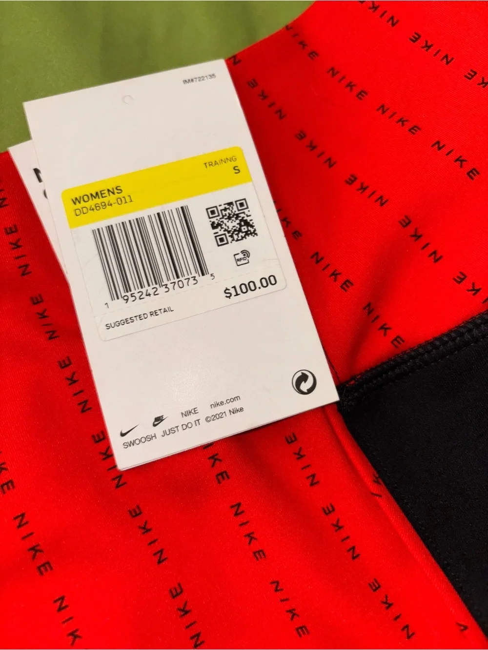 🖤Nike Orange and Black Dri-fit  Leggings with matching tank top🖤